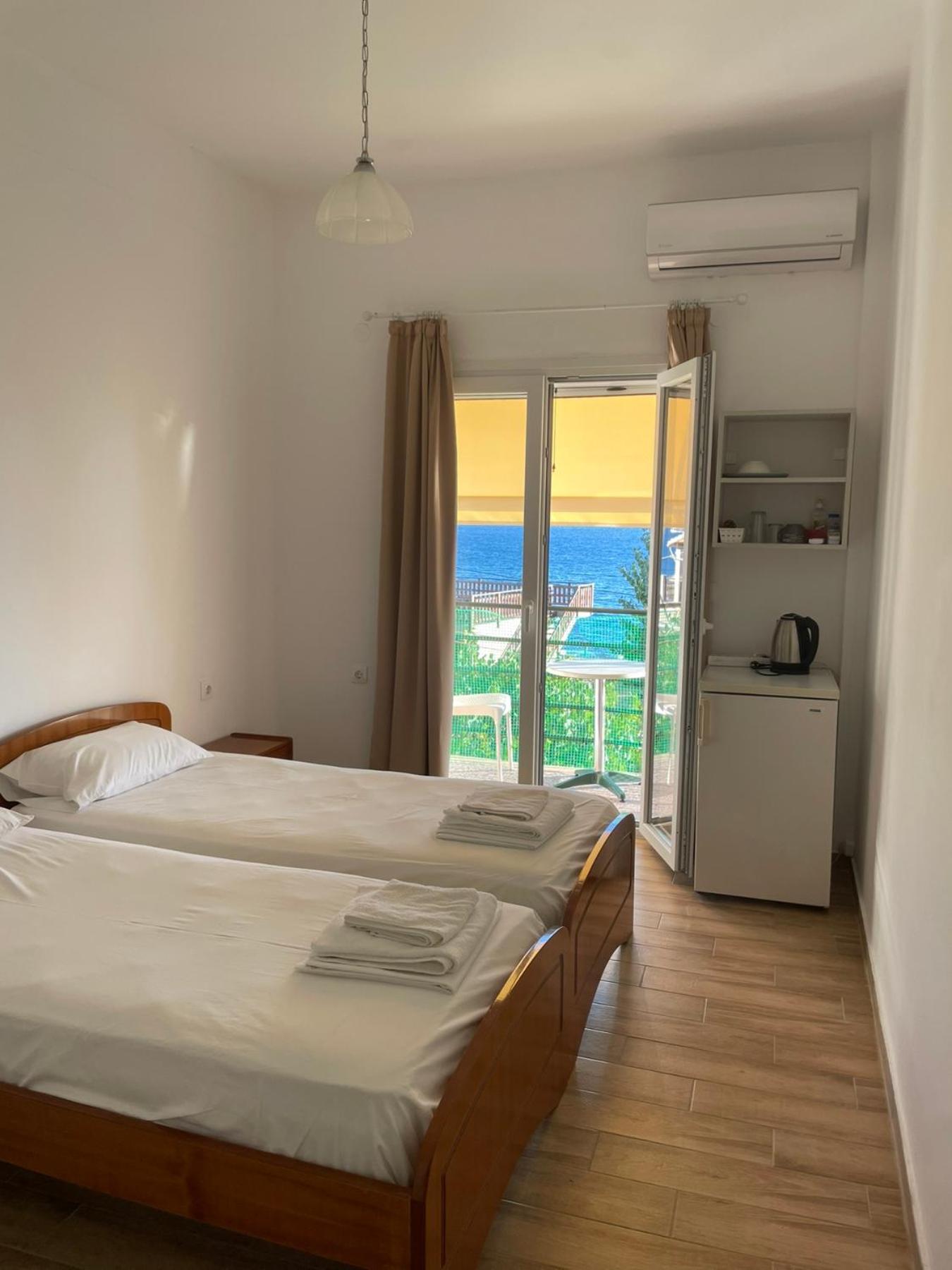 Nafsika Apartments Agios Georgios Pagon Exterior photo