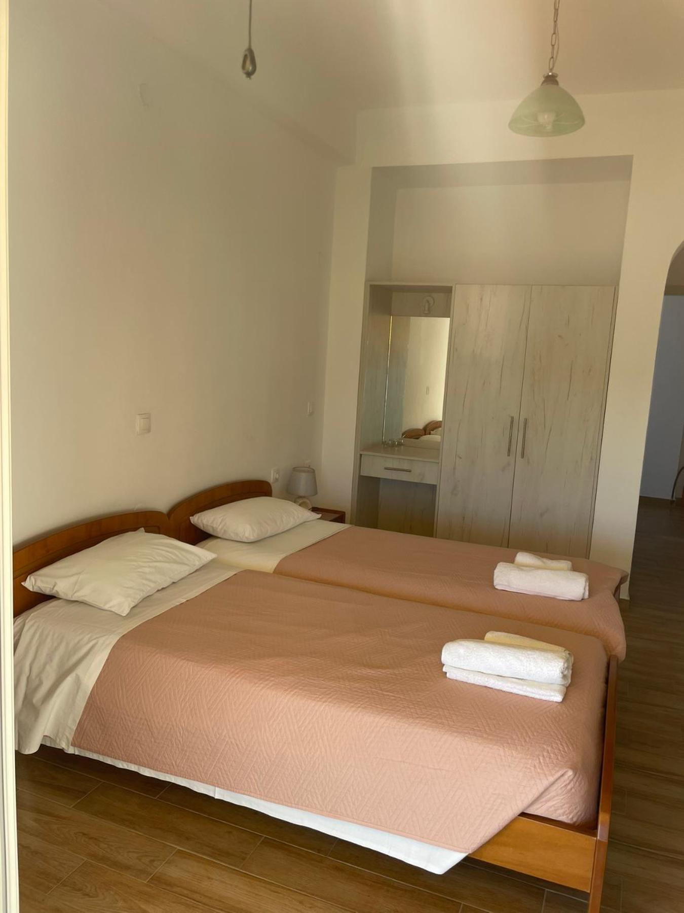 Nafsika Apartments Agios Georgios Pagon Exterior photo